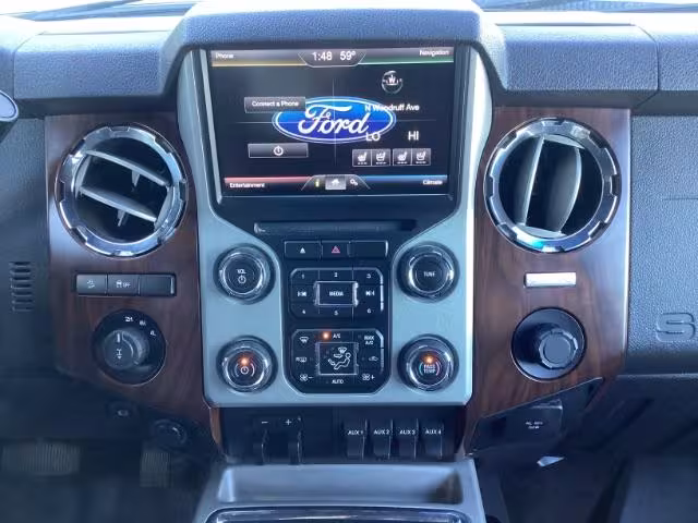 2015 Ford F-350 SD - 1FT8W3BT4FED12635 - Image #24