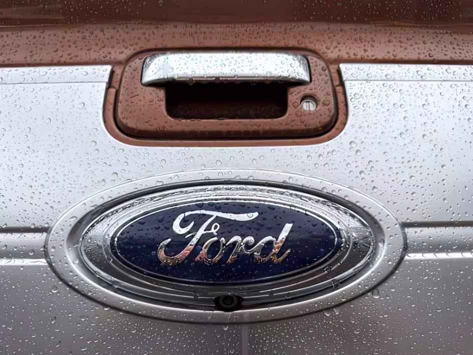 2012 Ford F-150 - 1FTFW1ET2CFC12756 - Image #29