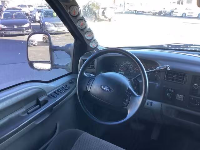 2002 Ford F-250 SD - 1FTNW21F02EA06213 - Image #33