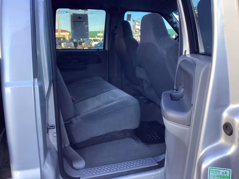 2002 Ford F-250 SD - 1FTNW21F02EA06213 - Image #24