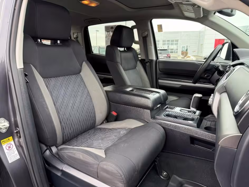 2017 Toyota Tundra - 5TFDY5F12HX656064 - Image #21