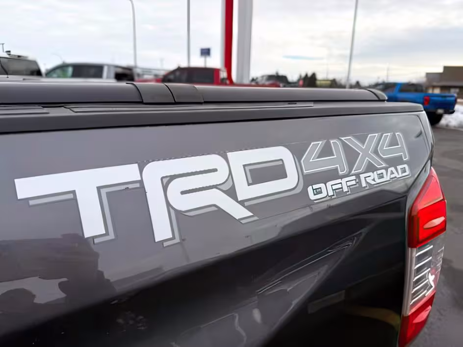 2017 Toyota Tundra - 5TFDY5F12HX656064 - Image #10