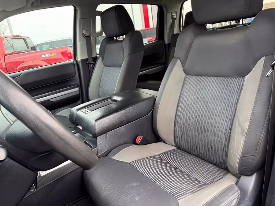 2017 Toyota Tundra - 5TFDY5F12HX656064 - Image #17